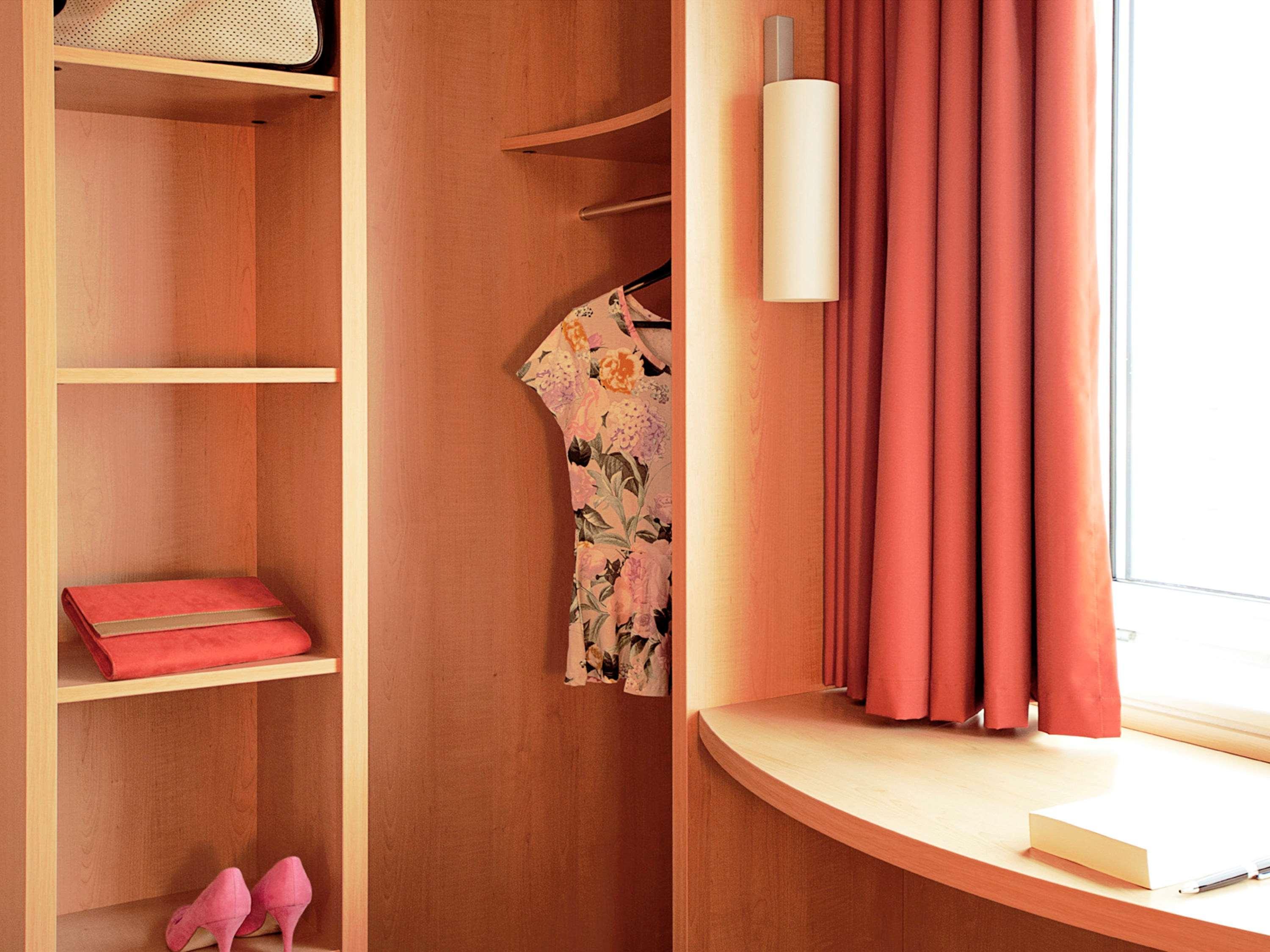 Ibis Kortrijk Centrum Εξωτερικό φωτογραφία