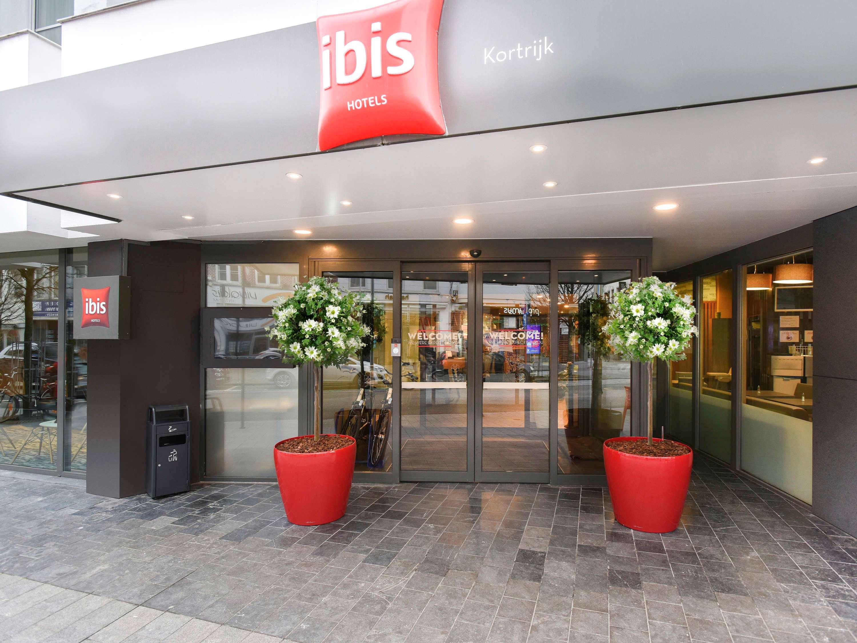 Ibis Kortrijk Centrum Εξωτερικό φωτογραφία